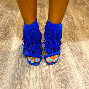 Steve Madden cobalt blue fringe sandal